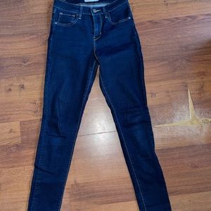 Levis 721 High Rise Skinny Jeans size 26